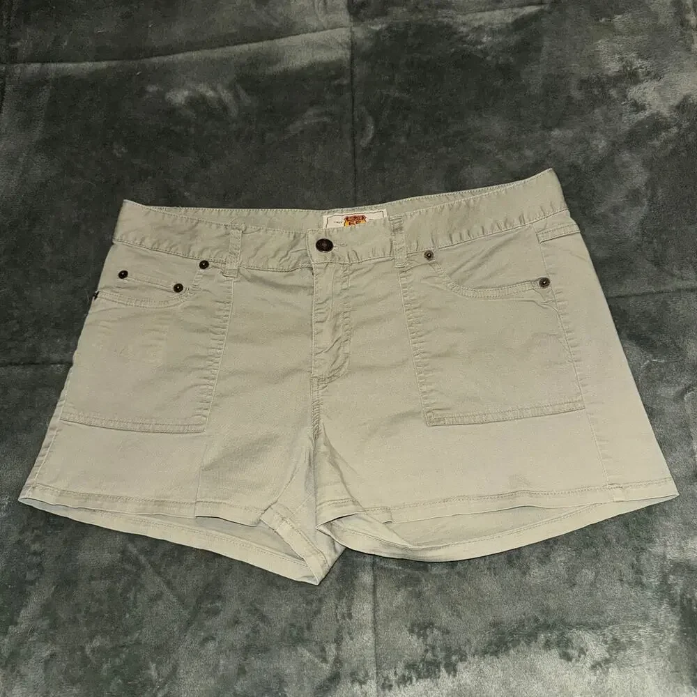 VTG Y2K Route 66 Mini Khaki‎ Shorts Green Women's Size 12 Casual Safari